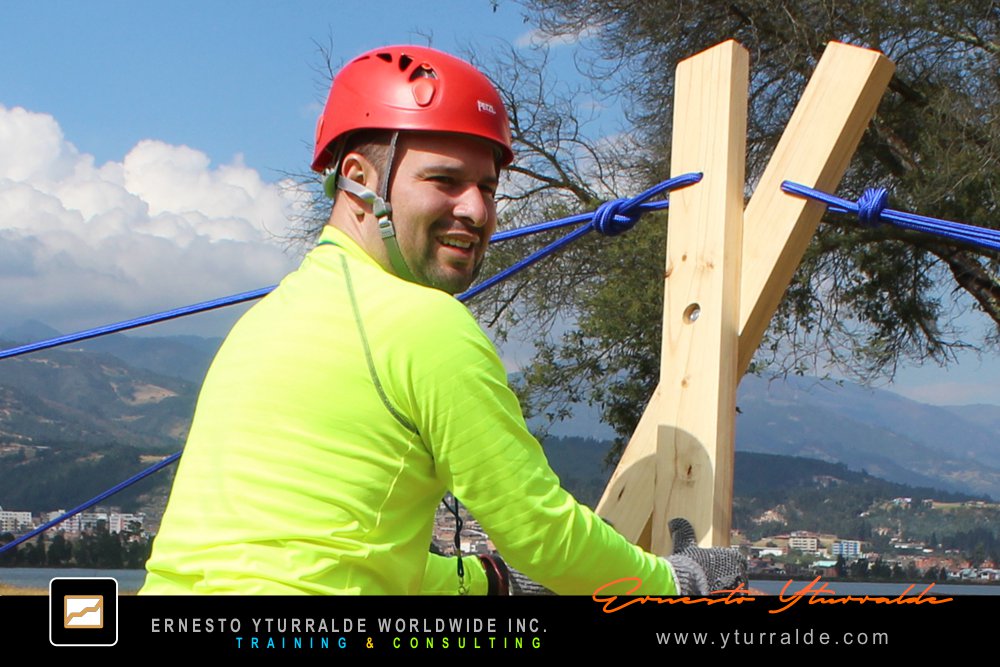 Team Building Corporativo LATAM | Actividades outdoor para desarrollar liderazgo compartido y colaboración